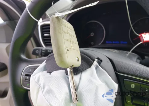 2019 Kia Sportage Lx z USA, uszkodzony, nr VIN KNDPM3AC5K7498428